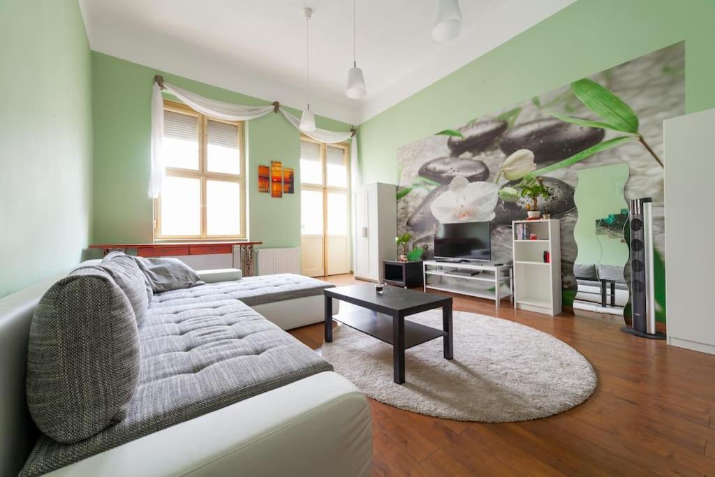 Main Street Apartment / Heart Of Bp Будапеща Екстериор снимка