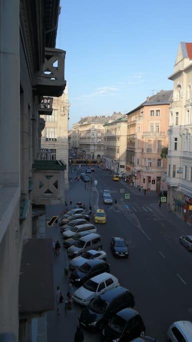 Main Street Apartment / Heart Of Bp Будапеща Екстериор снимка